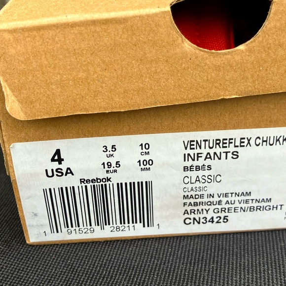 NWOT Reebok Branded Baby Shoes - Picture 6 of 7